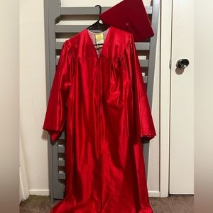 💜Red Graduation Gown